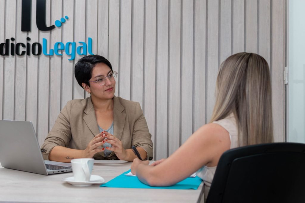 Asesoría de Abogados en Derecho Comercial y de Empresas - Indicio Legal ...